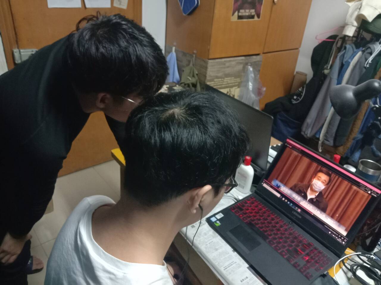 1.jpg