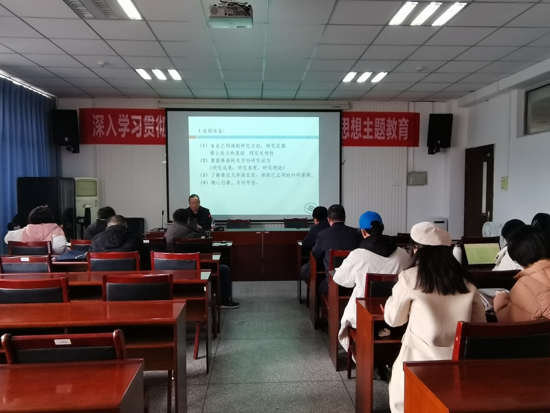 开讲图片.jpg